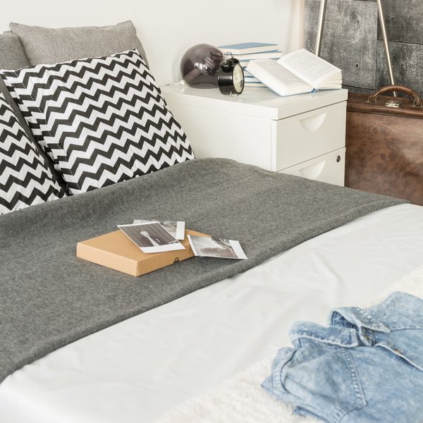 Quelles sont les meilleures astuces pour voyager léger et stylé ?